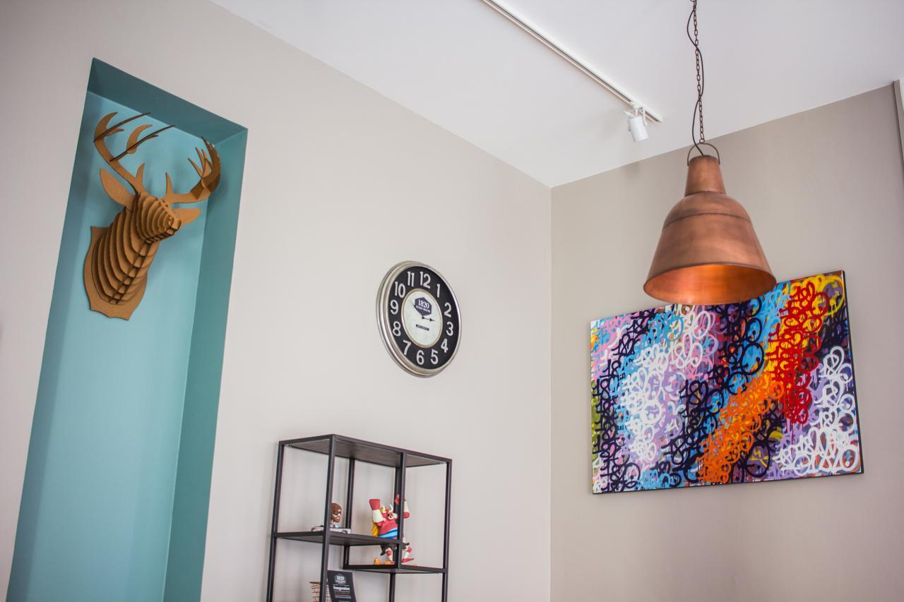 1820 Guest House Montreux Ngoại thất bức ảnh
